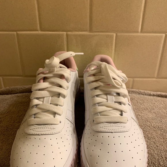 Puma Cali Bouquet Sneakers (  8.5W / 7Y - Picture 4 of 7